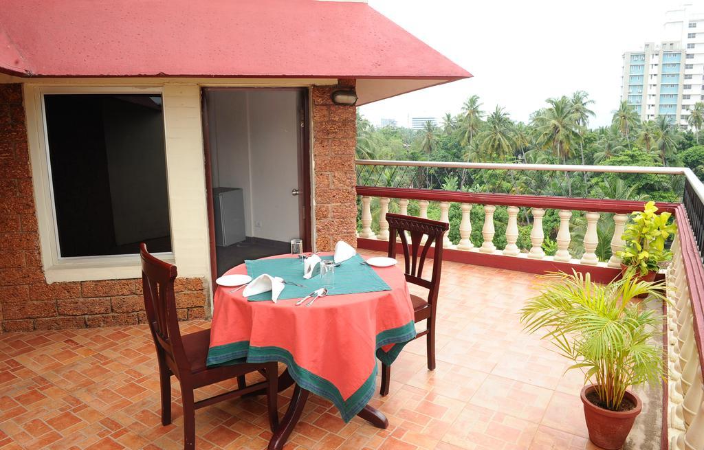 Manuelsons Malabar Palace Kozhikode Extérieur photo